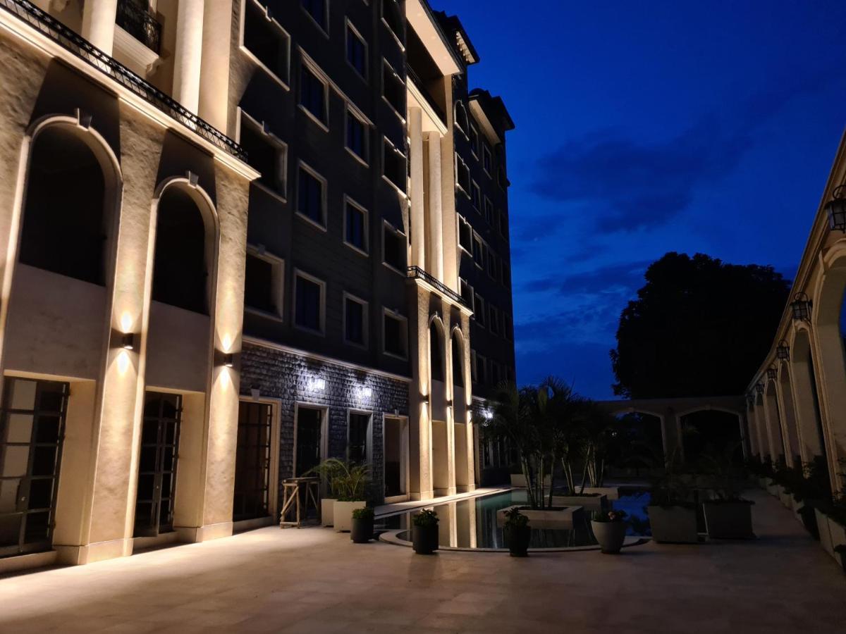 Fontis Residences Hotel Kampala Exterior photo